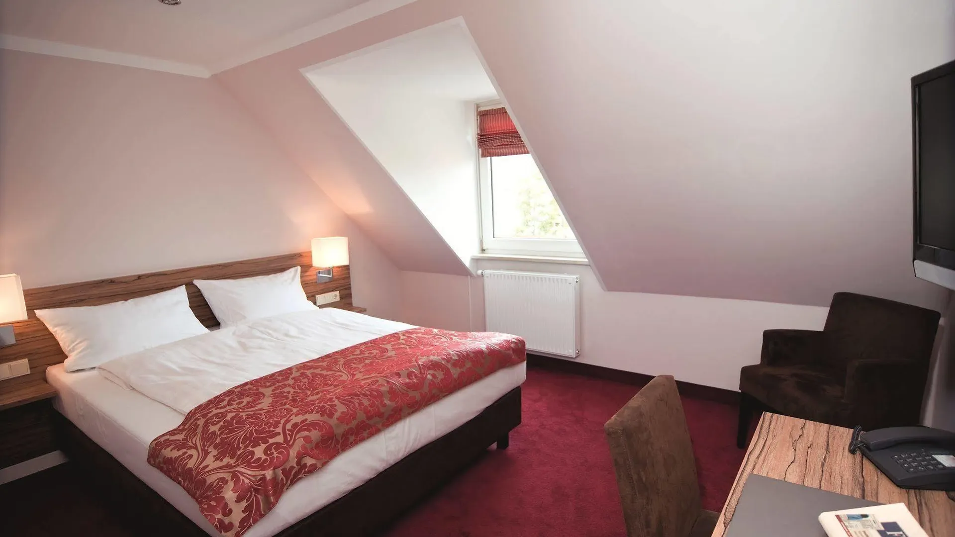 Hotel Wetterstein Munich 3*,
